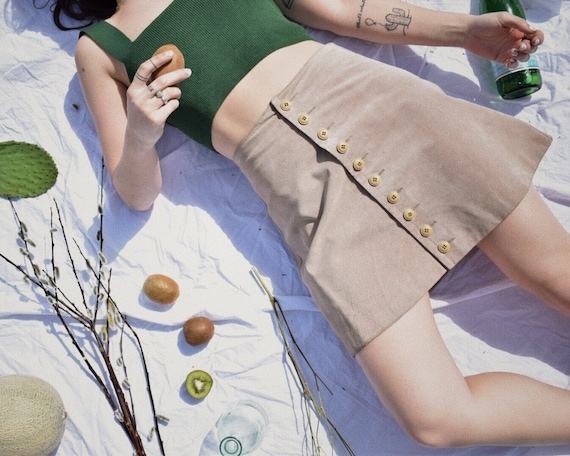 Edith Vintage Suede Mini Skirt in Taupe