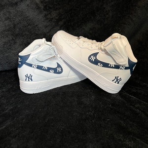 New York Yankees Big Flowers Style Air Jordan 13 Shoes For Fans