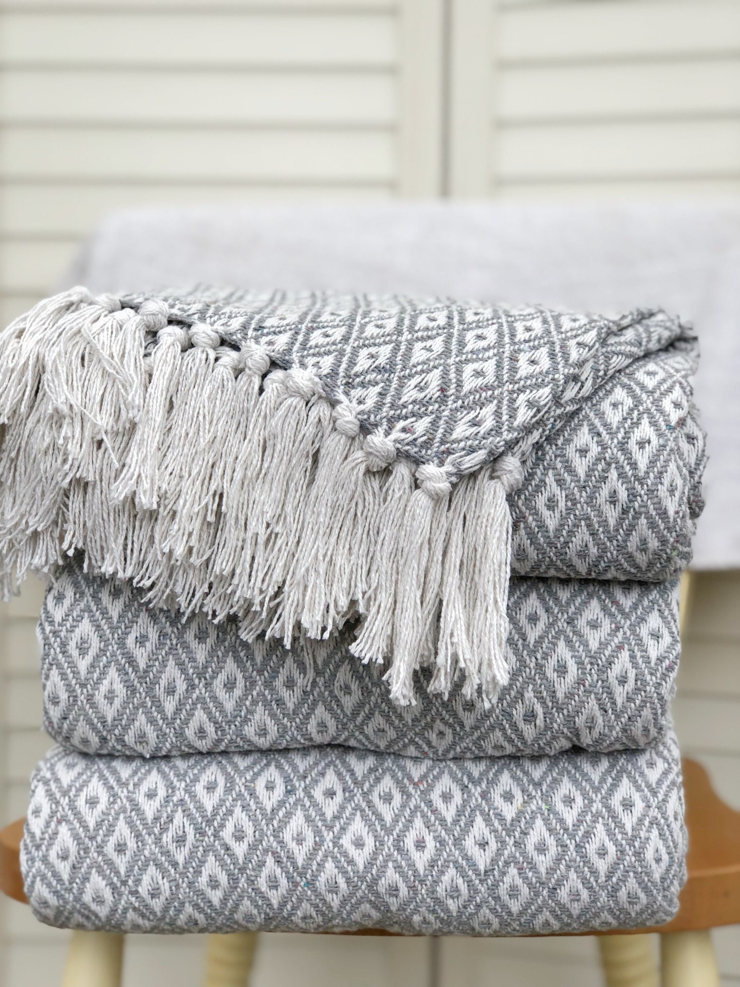 Silver Throw For Sofa atelieryuwa.ciao.jp