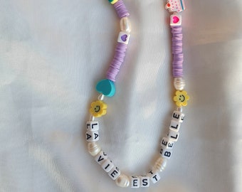 Gepersonaliseerde kleurrijke Heishi parel kralen aangepaste naam of woorden 90's geïnspireerd Chunky schattige ketting sieraden, cadeau voor haar, beste vriend cadeau
