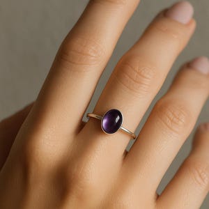 925 Sterling Silver Amethyst Crystal Stone Ring, Minimal Oval Purple Gemstone Ring, Dainty February Birthstone Crystal Jewelry Gift for Her