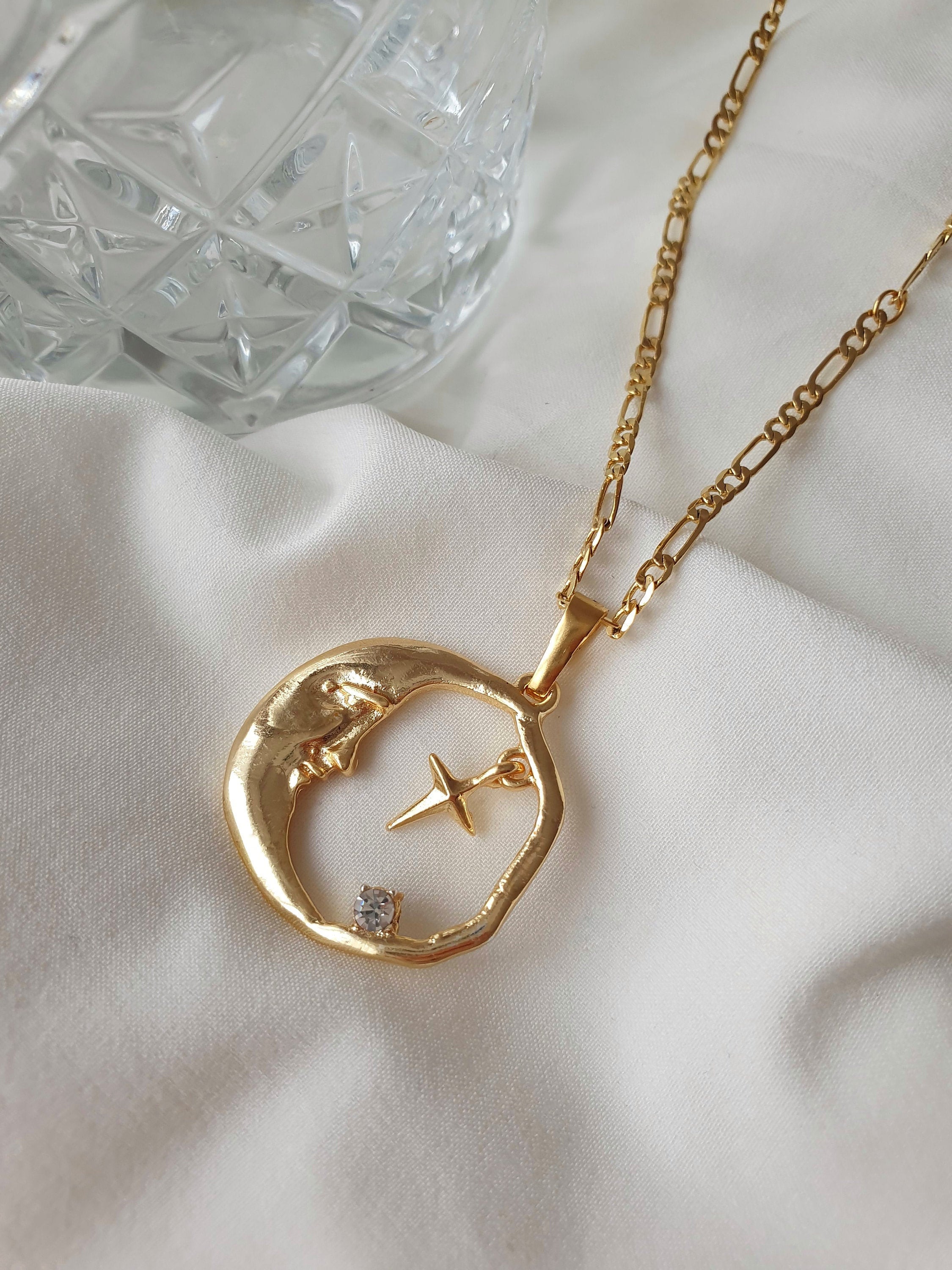 New Trendy Alloy Cute Elegant Wish Blue Star Moon Planet Gold Color Choker  Pendant Necklaces for Women Fashion Jewelry Dropship