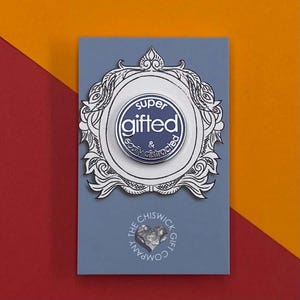 Pin de esmalte para personas superdotadas y que se distraen fácilmente / Regalo para un amigo con TDAH / Regalo de superpoderes para TDAH / Regalo para niños superdotados / Regalo de cumpleaños para amigos superdotados