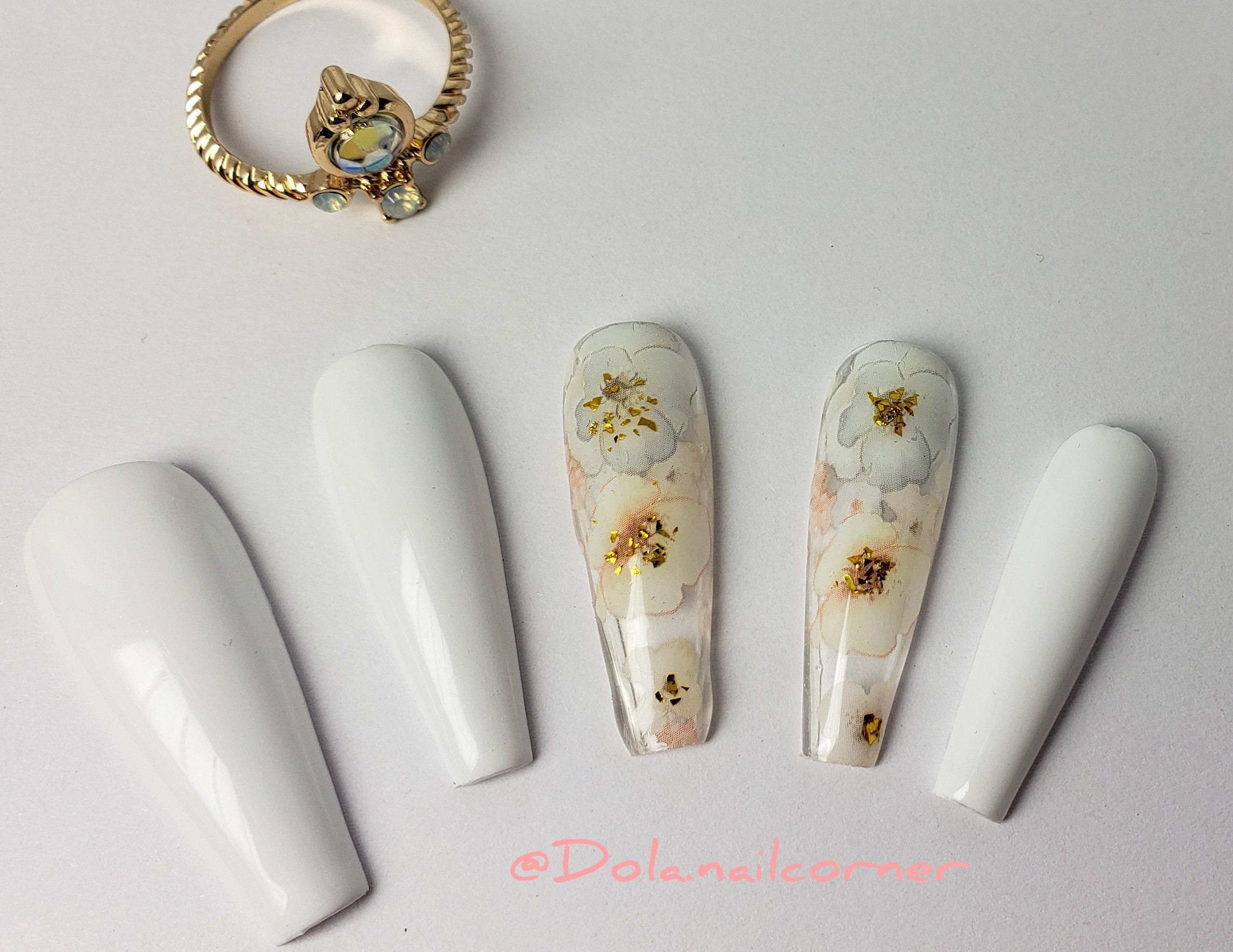 White Flowers Luxury Press on Nails Flower Nails Flowers - Etsy