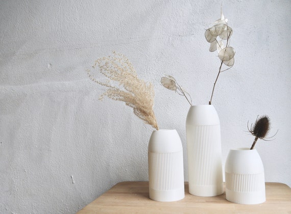 ANY COLOUR Minimalist Vase for Dried Flowers Plant Based - Etsy UK