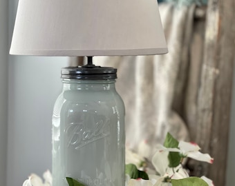 Modern Farmhouse Glass Mason Jar Lamp