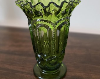 Vintage L.E. Smith Moon and Stars Glass Vase - Green - Retro MCM Glassware Home Decor