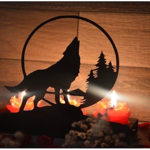 Decorative Howling Wolf Metal Candle Holder