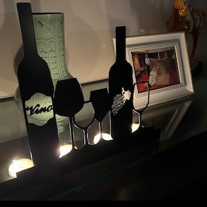 Dekorativer Metallwein und Glaskerzenhalter und Serviettenhalter-Doppelset