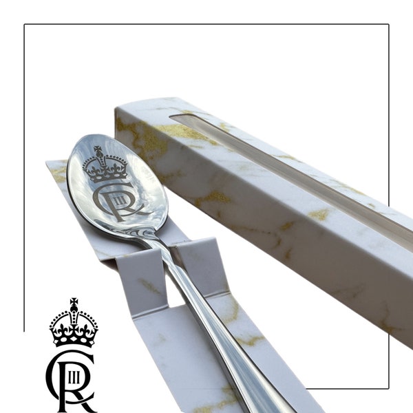 Emblème du couronnement Cuillère du roi Charles III avec coffret cadeau en marbre blanc Cadeau souvenir commémoratif du couronnement du roi Sa Majesté 6 mai 2023