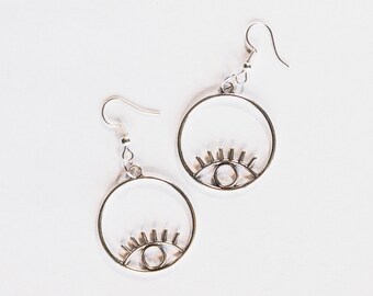 eye earrings