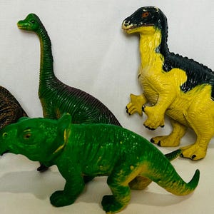 Vintage Kleines Gummi Dinosaurier Lot