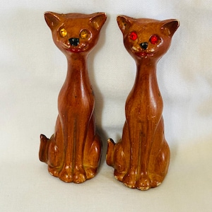 Vintage Set Of Small Plastic Cats