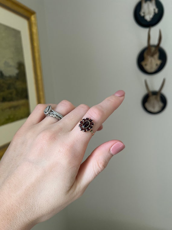 Vintage 14k Gold Garnet Halo Ring - image 9