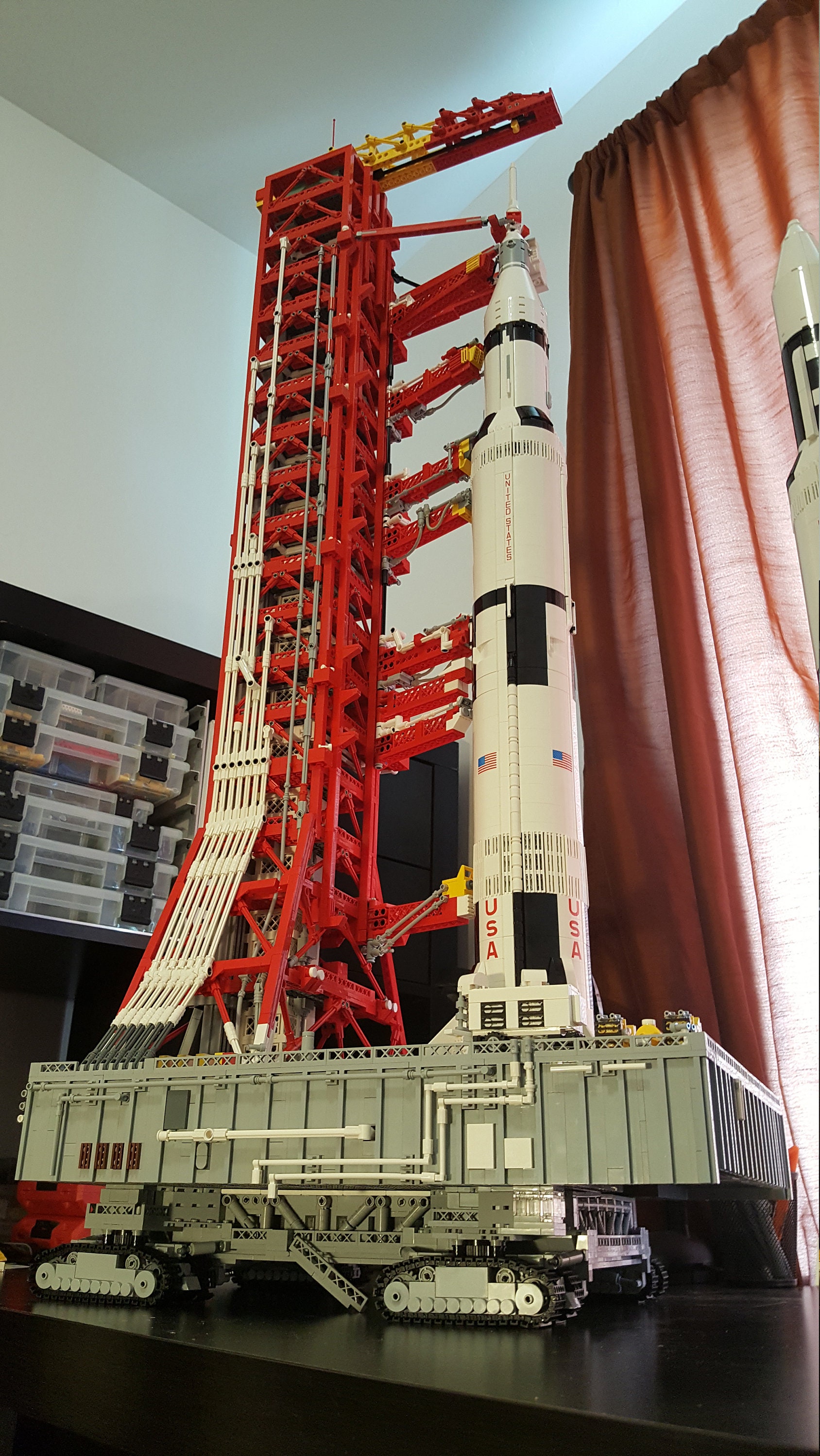 Space Shuttle Saturn V Crawler Lego Crawler-Transporter For NASA