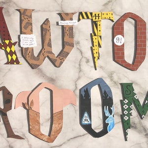 Porta de parede Harry Potter personagem pintado à mão letras de madeira nomes de meninos meninas