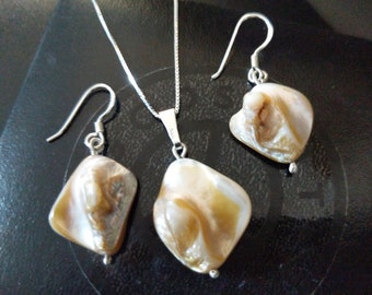 Womens Handmade Mother Of Pearl Shell Necklace Earring Set, 925 Sterling Silver Beach Jewellery Set, Christmas Gift For Her