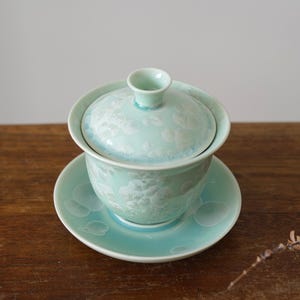 Green Crystal Glaze Gaiwan set,Gaiwan tea cup set, Gaiwan Kungfu Teacup Traditional Chinese Teaware Tea Set,Jingdezhen Gaiwan