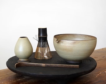 Matcha Bowl Handmade – Ceramic Chawan Gift /  Japanese Tea Lover Gift / Chawan / light green bowl