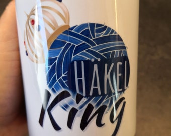 Tasse / Kaffeebecher / Kaffeepott „Häkel King“