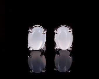 Oval White Moonstone Stud Earrings: 925 Sterling Silver (8x6 mm)