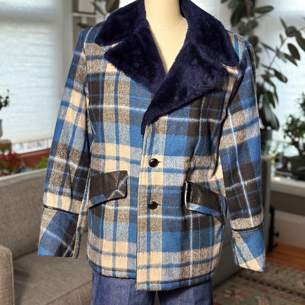 70s Blue Plaid Coat with Faux Fur Collar and Lining (L-XL)