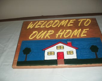 Customizable Welcome Home Wood Sign: Handmade Indoor/Outdoor Decor