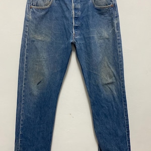 Size 36x31 Vintage 90s Levi&#39;s 501 Distressed Faded Jeans Levi&#39;s Light Wash Jeans Levi&#39;s 501 Button Fly Denim Levi&#39;s Mom Denim Ripped W36