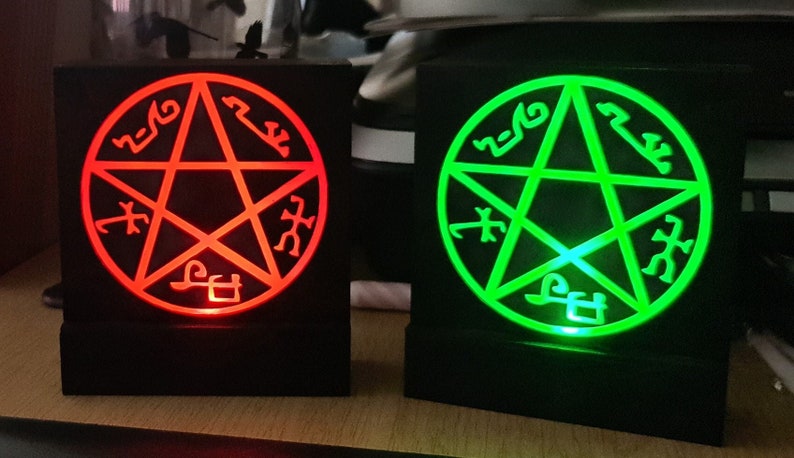 Supernatural Devil's trap light box decoration with light colour options image 1