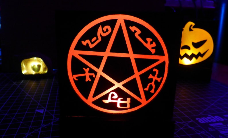 Supernatural Devil's trap light box decoration with light colour options image 4