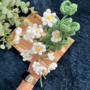 Handmade Crochet Daisies: Acrylic Yarn Bouquet