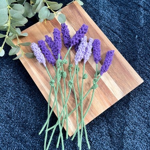 Crochet lavender/ lavender flowers/ flowers/ lavender gift/ home decor/ handmade flowers/ lavender