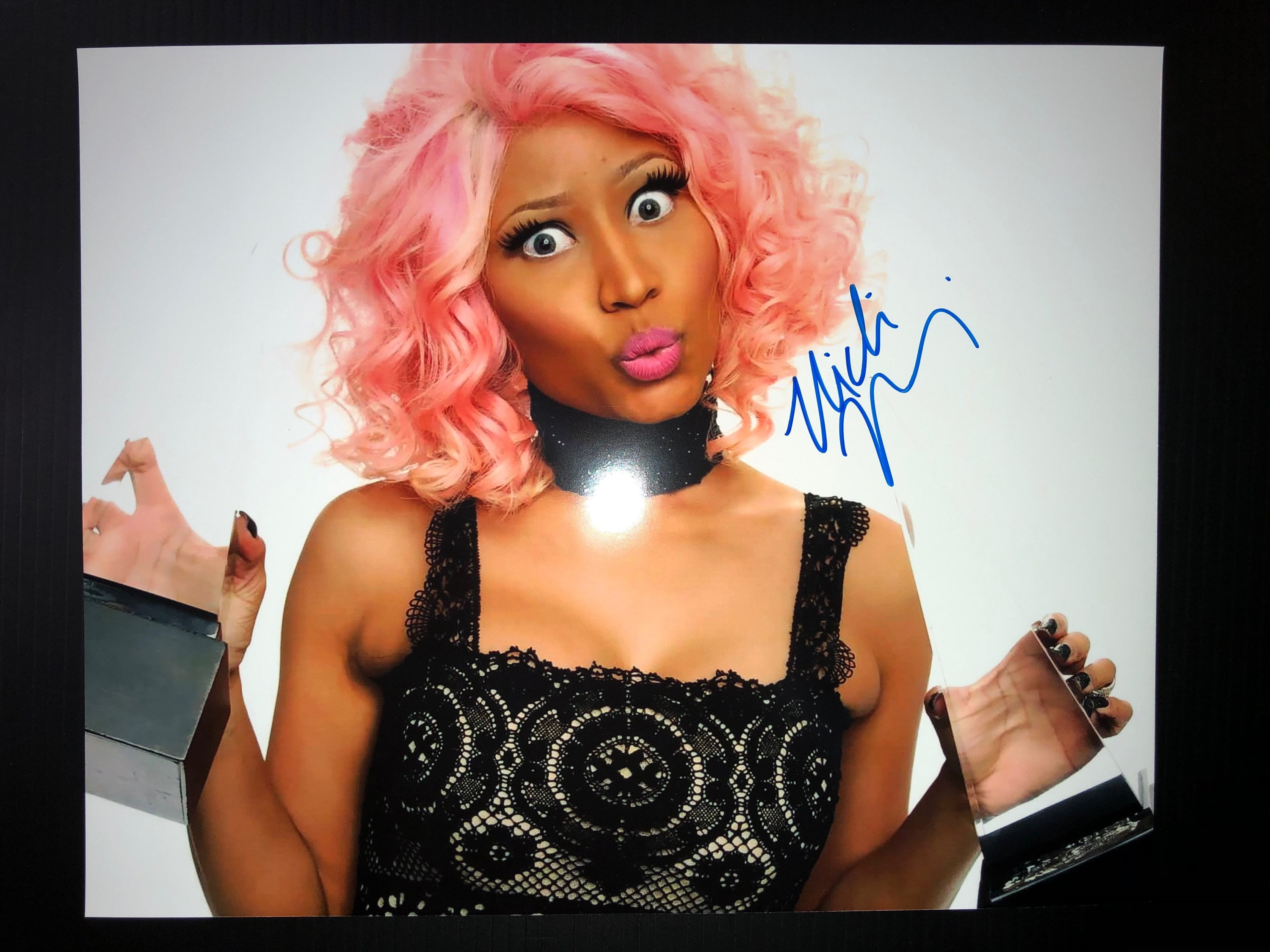 Nicki Minaj Autograph