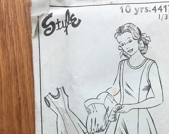 Very rare vintage Style 4417 Sewing Pattern 1940s; Slip & Bloomer:  An easily made set for the schoolgirl.
