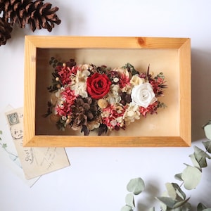 Dried Flower Shadow Box Frame – Preserved Floral Wall Art – Rustic Botanical Home Decor – Handmade Gift for Her – Nature-Inspired Keepsake