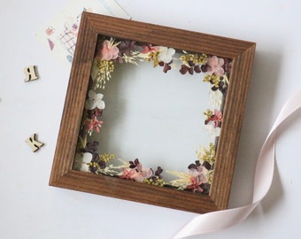 Pressed flower Photo Frame/Custom Wood Frames - Floral Garden - Mother's Day/gift for her/ Birthday/Holiday/Wedding/Chrismas (7"x7" Walnut)