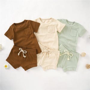 Organic Cotton Baby Short Set – Neutral color- Ribbed Summer Outfit for Newborn & Toddler, Unisex Baby Clothes with Pocket, Baby Shower Gift