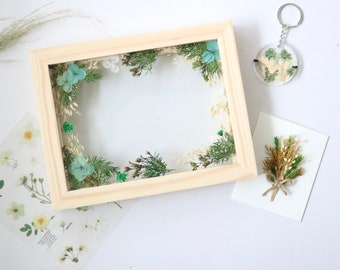 Custom Pressed flower Wood Photo Frame - Floral Garden Collection - gift for her/mom/Family/Birthday/Holiday/Wedding/Chrismas (9"x7" Frame)