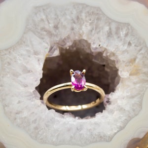Rhodolite 14K Yellow Gold Solitaire Ring, pink stone ring, rhodolite ring, claw ring, gift for her, birth stone ring, anniversary gift