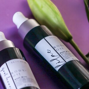 Rose Milk Gourmand Perfume: Marshmallow & Floral Fragrance Body Oil 40z.