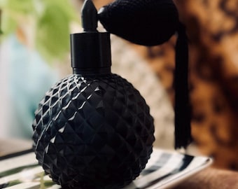 Refillable Glass Perfume Bottle with Black Atomizer - 2oz
