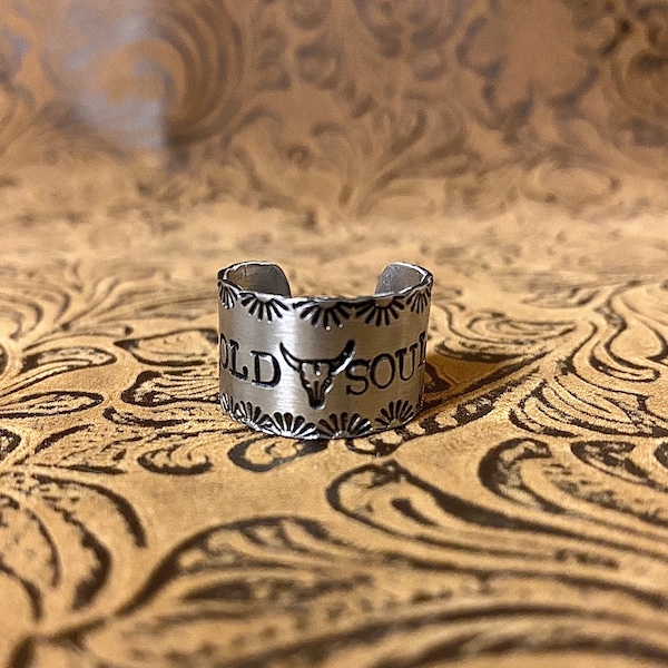 Old soul, thick band, bull skull, ring