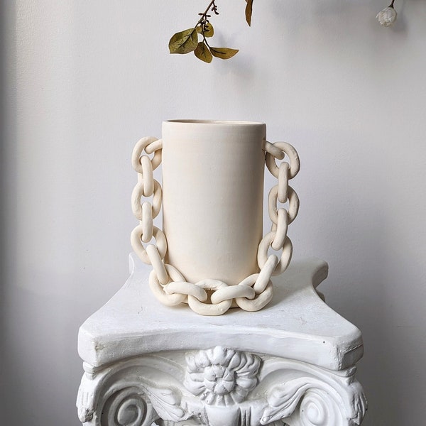 Vase décoratif en céramique | récipients en céramique faits à la main pour fleurs séchées | vase enchaîné | Décoration d'intérieur | vase de chaîne de poterie