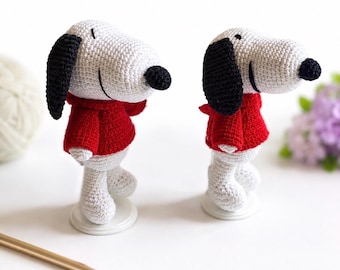 Crochet White Dog Plush, Handmade Amigurumi Cartoon Puppy Plushie, Nostalgic Comic Dog Stuffed Animal, Cute Desk Decor, Gift for Cartoon Fan