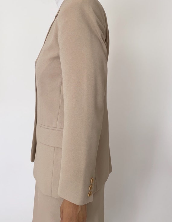 Vintage '90s Beige Blazer and Skirt Set - image 3