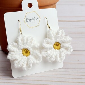 Cozy Daisy Crochet Earrings
