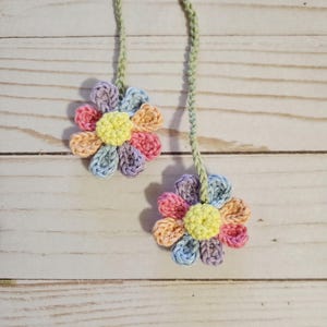 Flower Car Charm, Crochet Rainbow Daisies for Rearview Mirror, Purse Charm