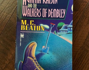 Agatha Raisin y los caminantes de Dembley de M. C. Beaton