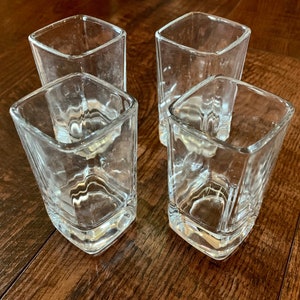 DanceeMangoos Creative Glass Cups Cute Vintage Drinking Glasses of