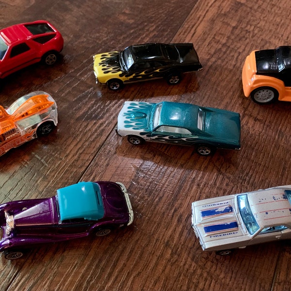 Set of 7 metal dicast toy cars